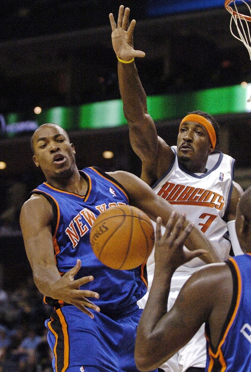 恩迪卡：对我们后卫来说零封很重要，至于进球那是前锋的任务.