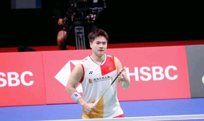 防线的领袖 防线的领袖